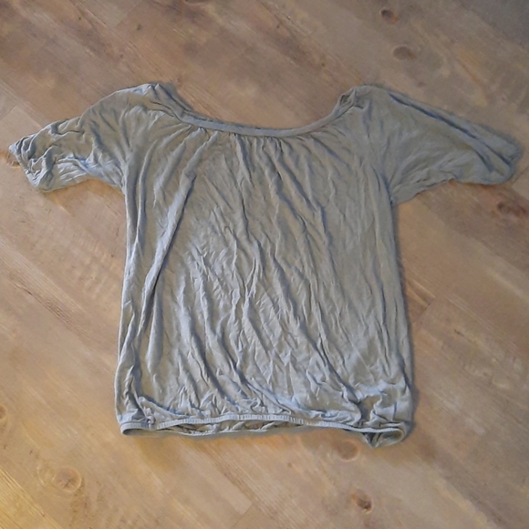 Tee - Picture 1 of 5